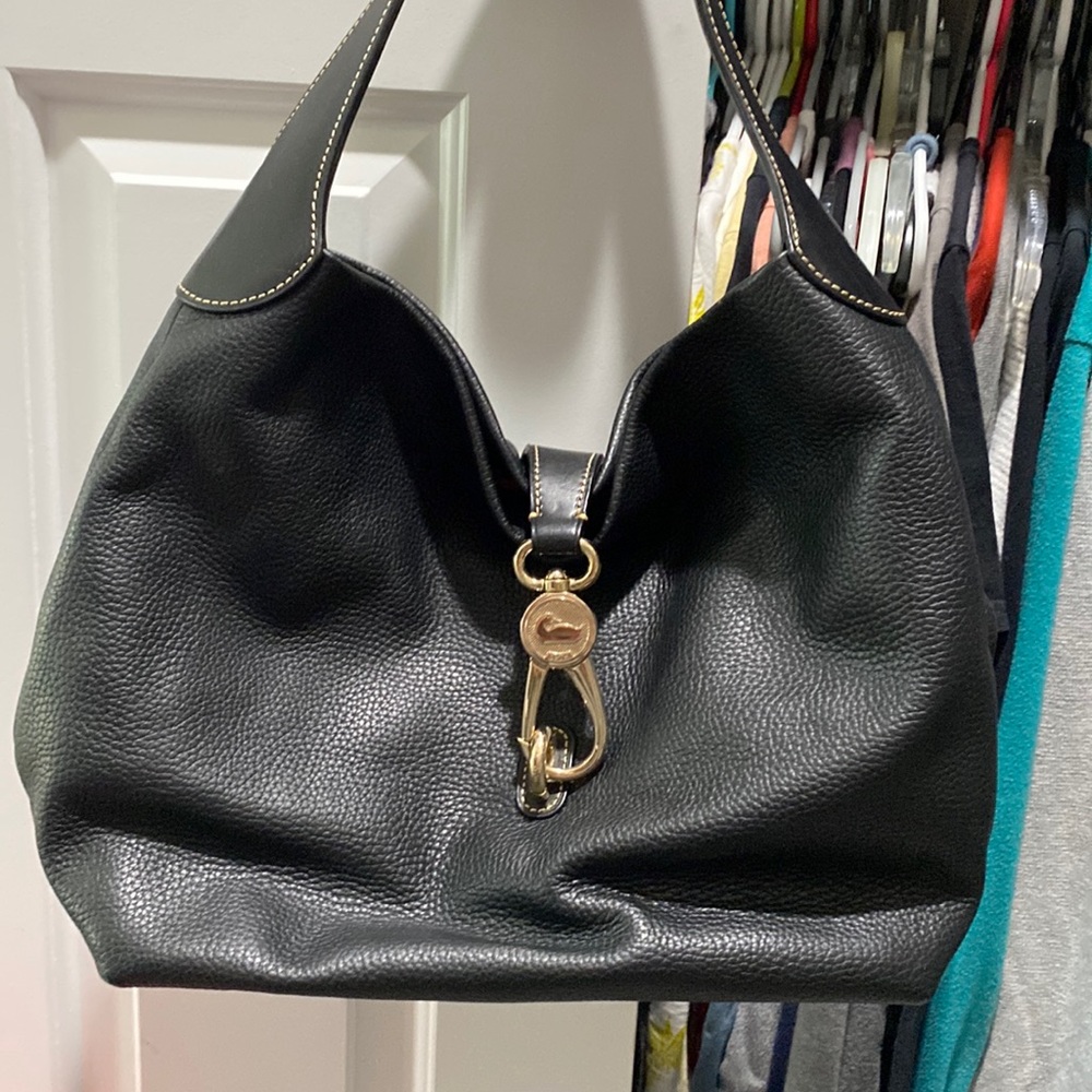 Black leather Dooney and Bourke handbag